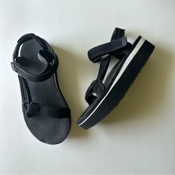 Teva Black Flatform Universal Platform Adjustable Sandals - Picture 2 of 10